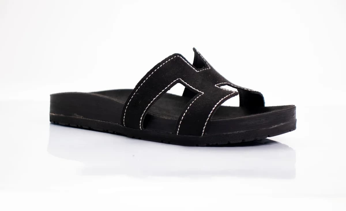 Hera Black Classic Flatforms 2