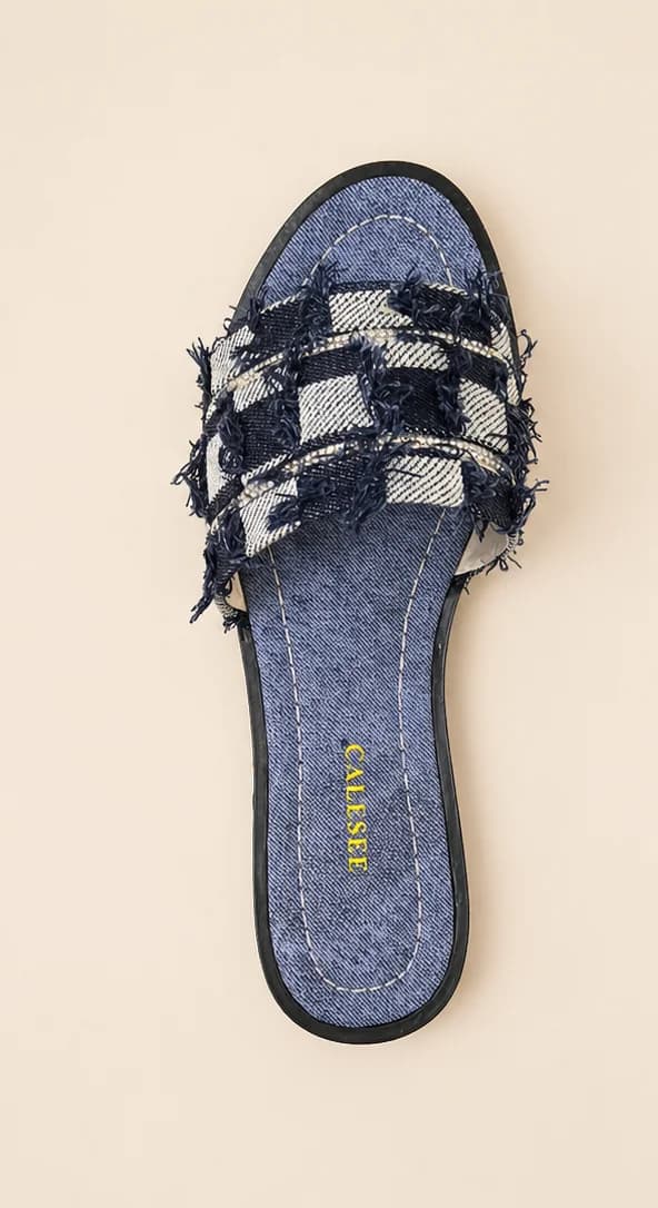 Livia Weave Slides 3